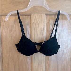 SO - Pretty Black Lace Bra - Underwire - Lightly Padded - Convertible - 36A